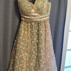 Elegant Floral Embroidered Saree